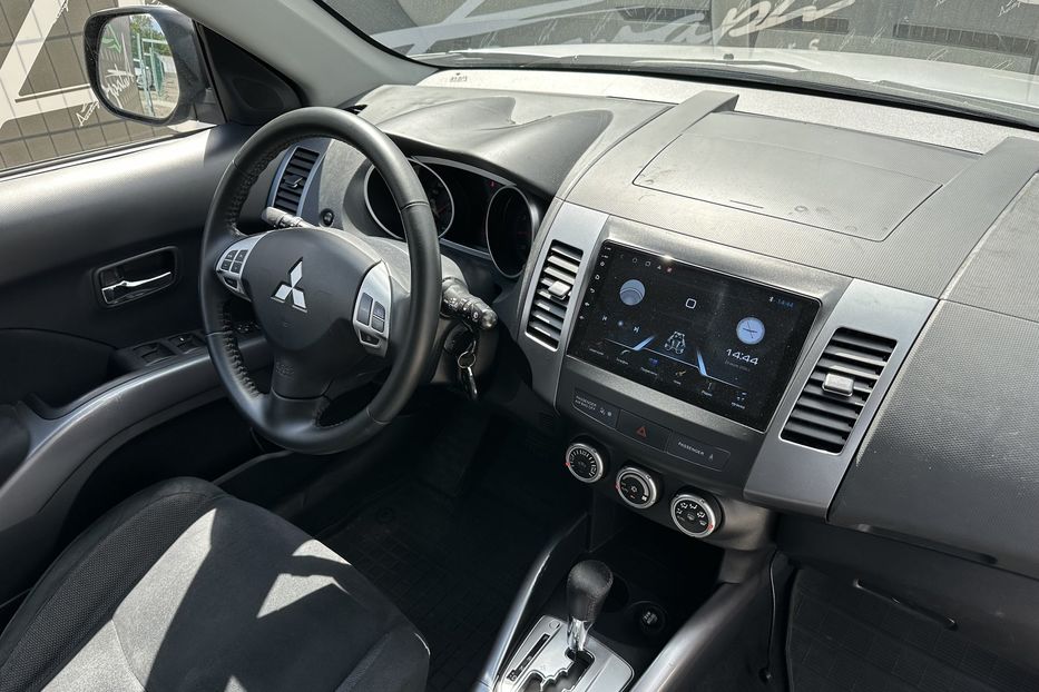 Продам Mitsubishi Outlander XL AWD 2008 года в Киеве