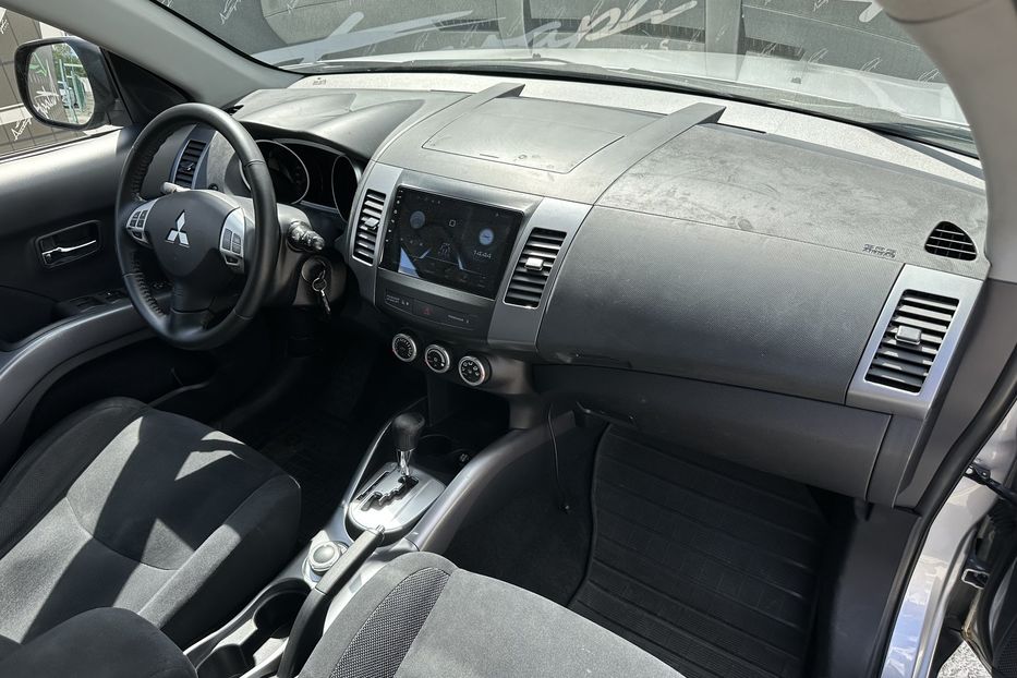 Продам Mitsubishi Outlander XL AWD 2008 года в Киеве
