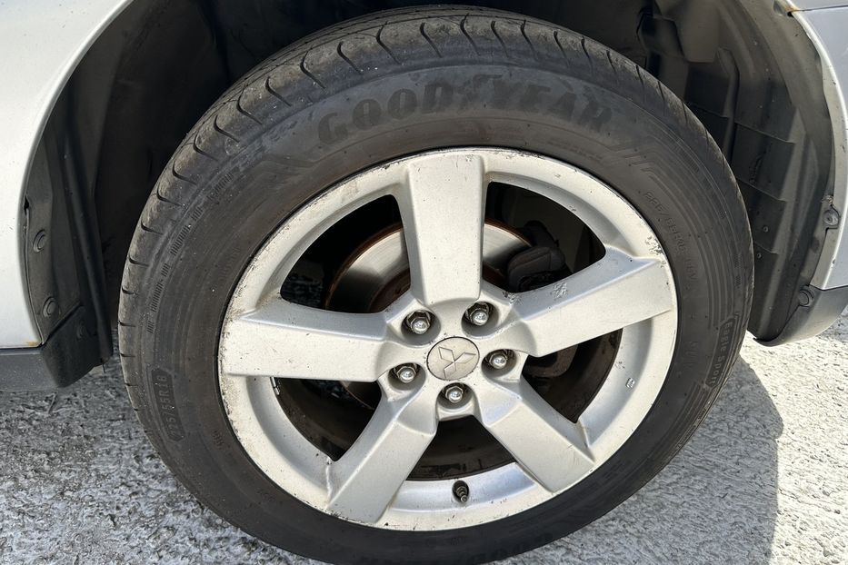 Продам Mitsubishi Outlander XL AWD 2008 года в Киеве