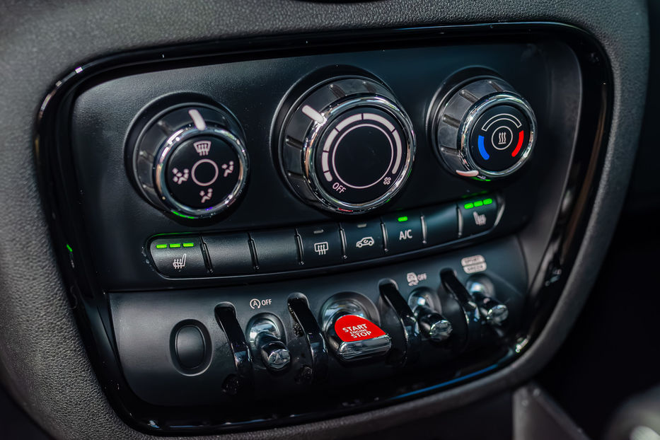 Продам MINI Clubman 2.0D 2017 года в Киеве