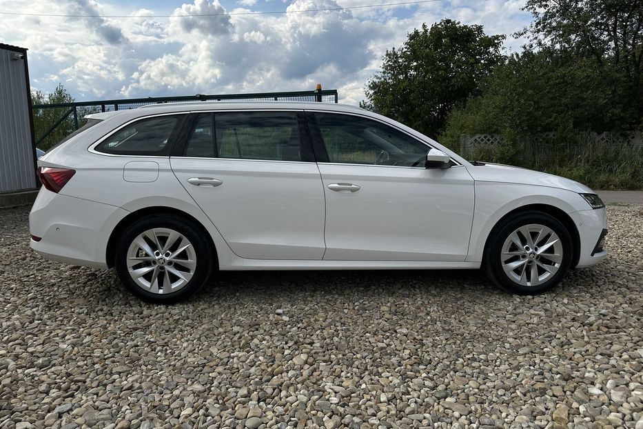 Продам Skoda Octavia А8 2.0 TDI 150к.с АТ FULL LED 2021 года в Львове