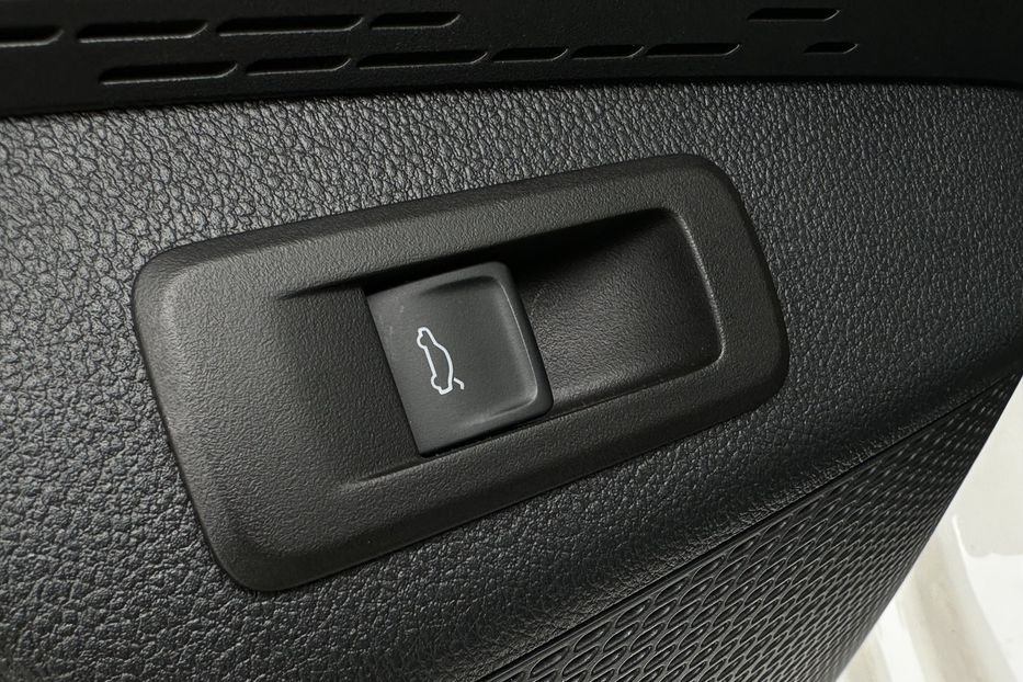 Продам Skoda Octavia А8 2.0 TDI 150к.с АТ FULL LED 2021 года в Львове
