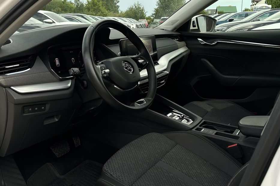 Продам Skoda Octavia А8 2.0 TDI 150к.с АТ FULL LED 2021 года в Львове