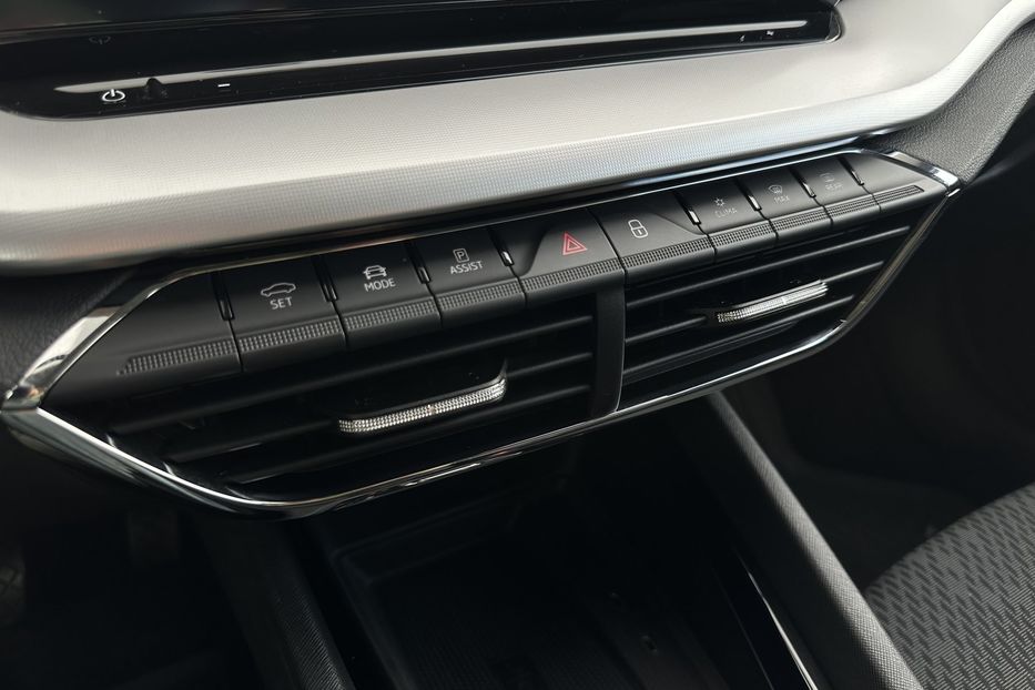 Продам Skoda Octavia А8 2.0 TDI 150к.с АТ FULL LED 2021 года в Львове