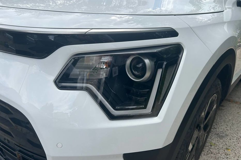 Продам Kia Niro 64кВ 2023 года в Черновцах