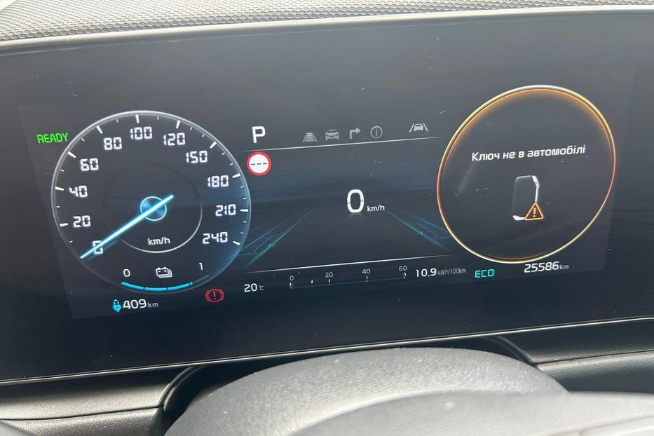 Продам Kia Niro 64кВ 2023 года в Черновцах