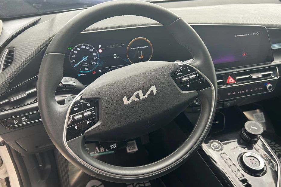 Продам Kia Niro 64кВ 2023 года в Черновцах