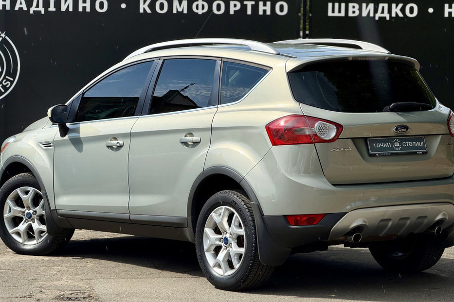 Продам Ford Kuga 2.5T AT (200 к.с.) 4WD  2010 года в Киеве