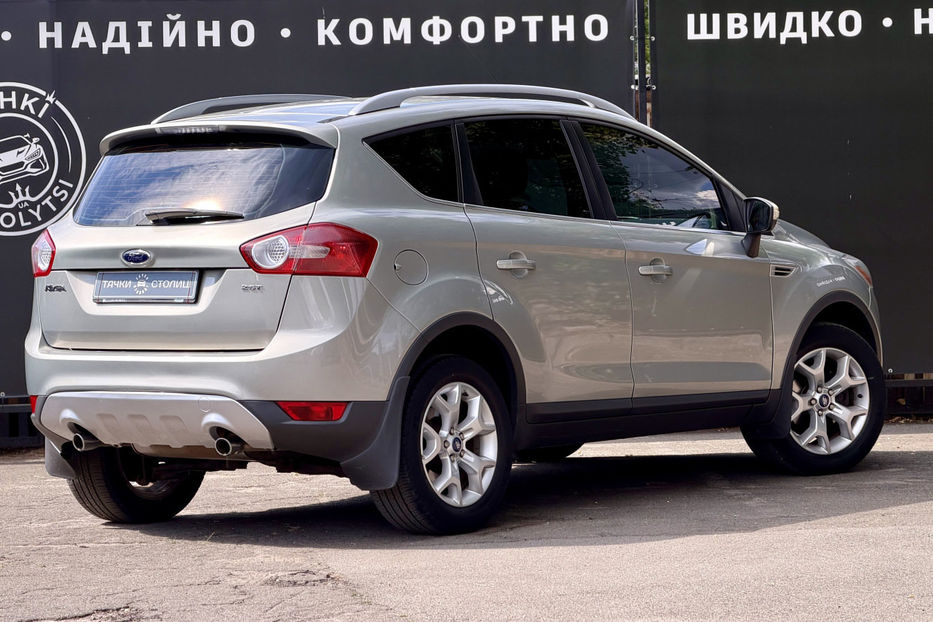 Продам Ford Kuga 2.5T AT (200 к.с.) 4WD  2010 года в Киеве