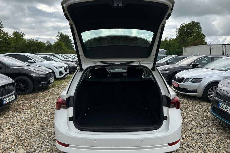 Продам Skoda Octavia А8 2.0 TDI 150к.с АТ FULL LED 2021 года в Львове
