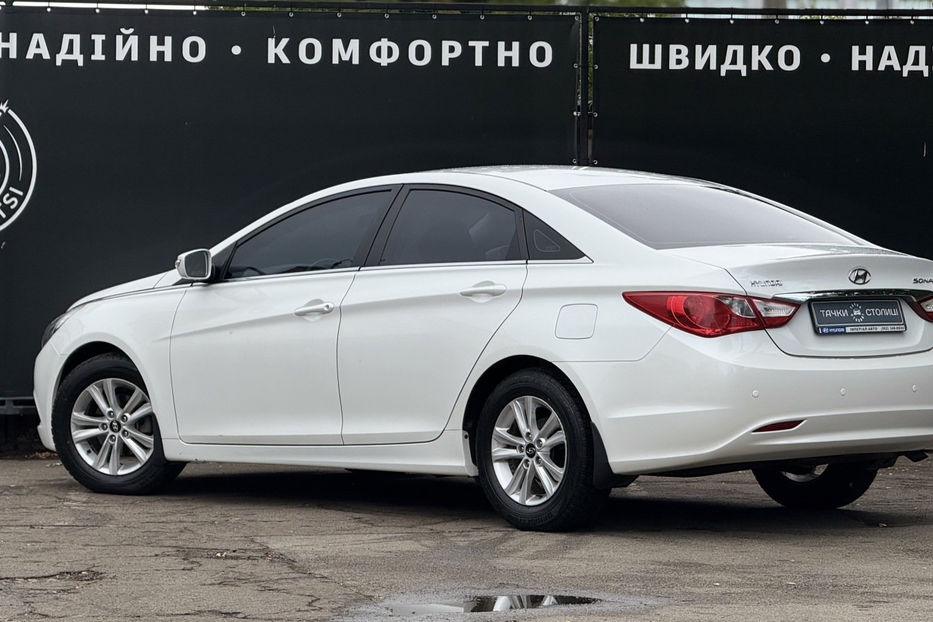 Продам Hyundai Sonata 2.0 AT (150 к.с) 2010 года в Киеве