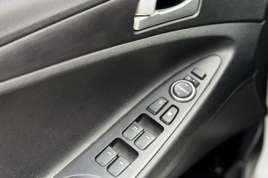 Продам Hyundai Sonata 2.0 AT (150 к.с) 2010 года в Киеве