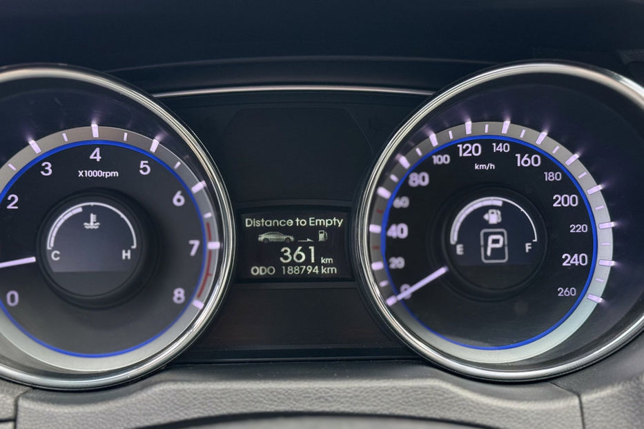 Продам Hyundai Sonata 2.0 AT (150 к.с) 2010 года в Киеве
