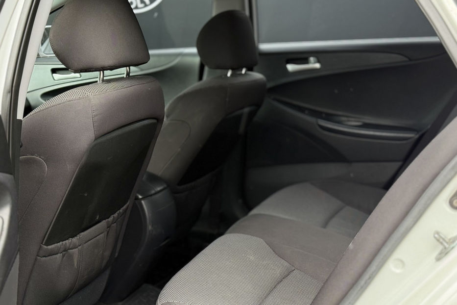 Продам Hyundai Sonata 2.0 AT (150 к.с) 2010 года в Киеве