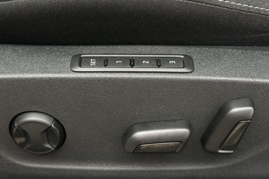 Продам Skoda Octavia А8 2.0 TDI 150к.с АТ FULL LED 2021 года в Львове
