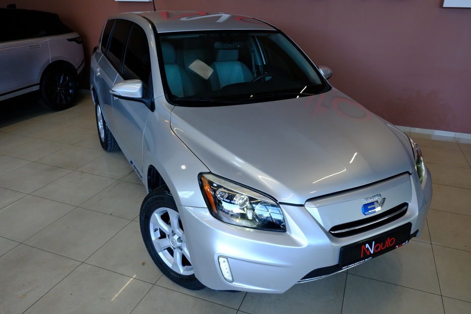 Продам Toyota Rav 4 2014 года в Одессе