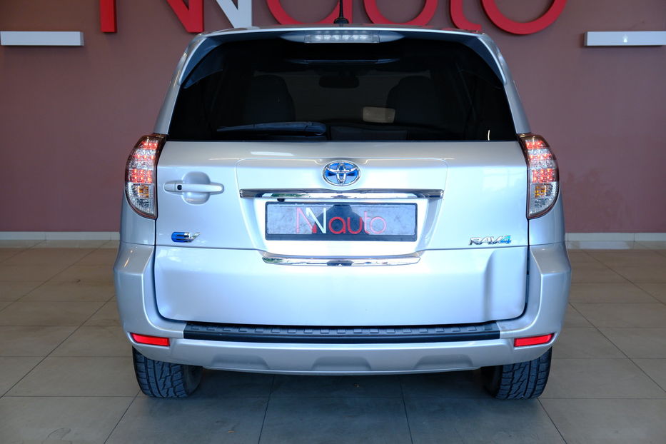 Продам Toyota Rav 4 2014 года в Одессе