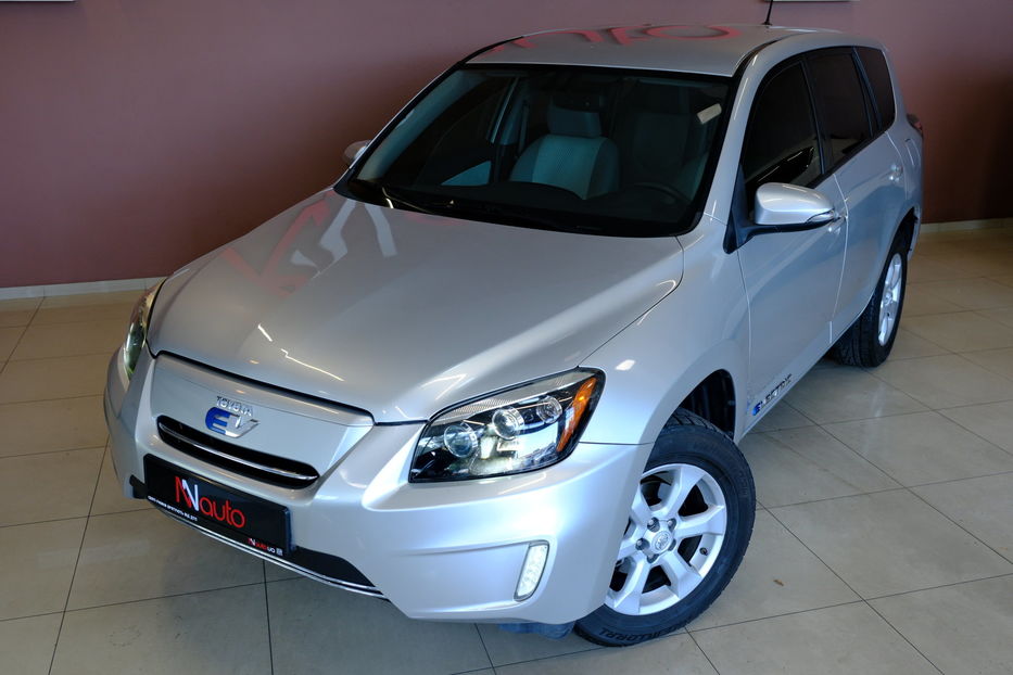 Продам Toyota Rav 4 2014 года в Одессе
