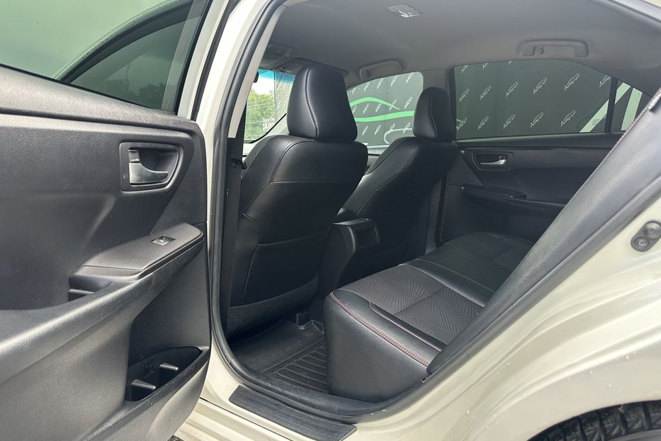 Продам Toyota Camry 2017 года в Киеве