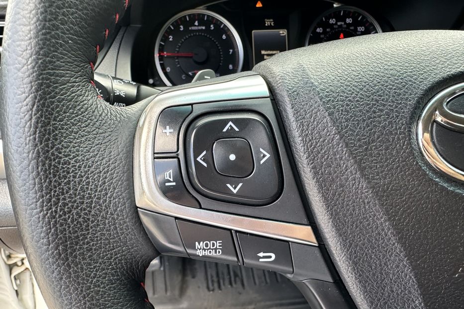 Продам Toyota Camry 2017 года в Киеве