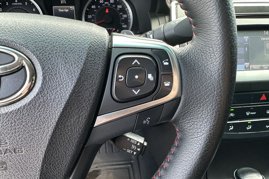 Продам Toyota Camry 2017 года в Киеве