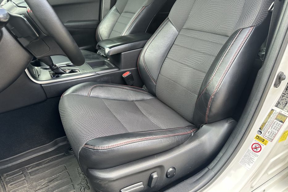 Продам Toyota Camry 2017 года в Киеве