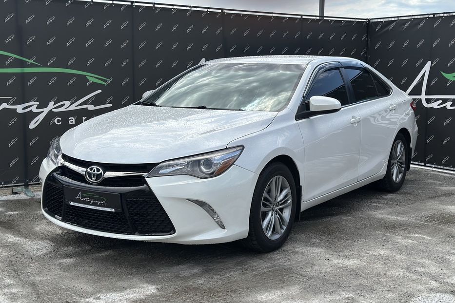 Продам Toyota Camry 2017 года в Киеве