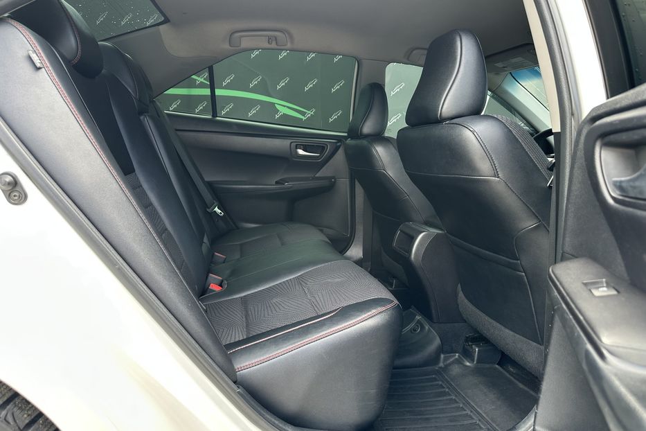 Продам Toyota Camry 2017 года в Киеве