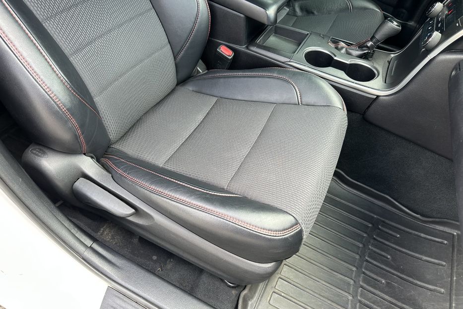 Продам Toyota Camry 2017 года в Киеве