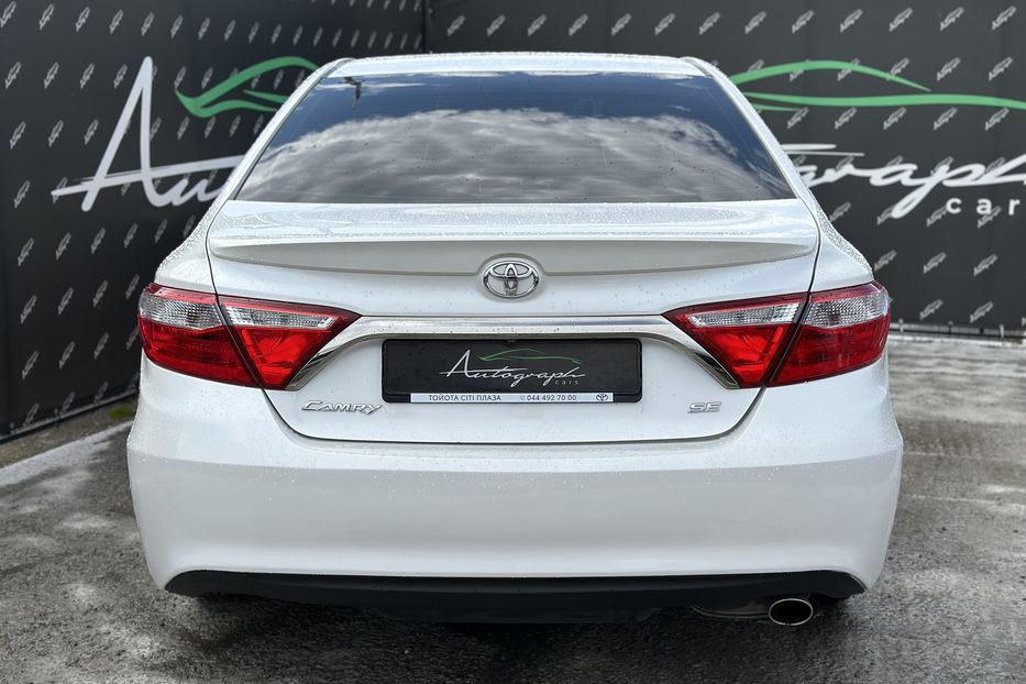 Продам Toyota Camry 2017 года в Киеве
