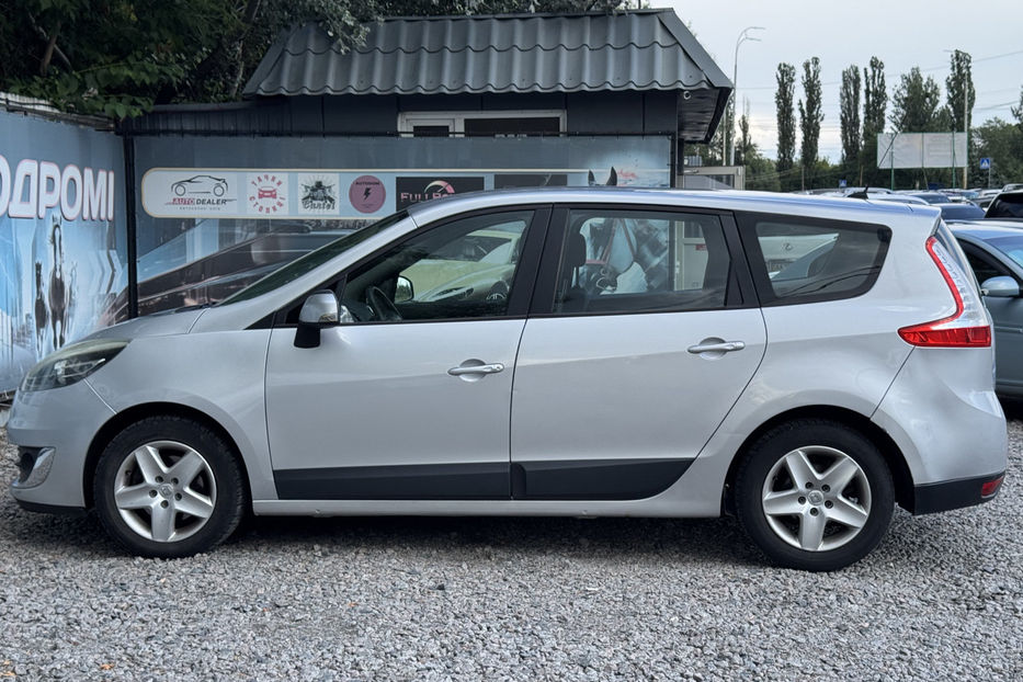 Продам Renault Scenic 2012 года в Киеве