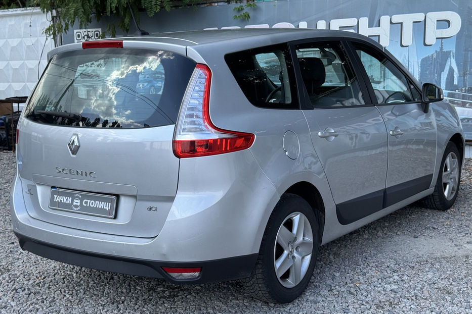 Продам Renault Scenic 2012 года в Киеве