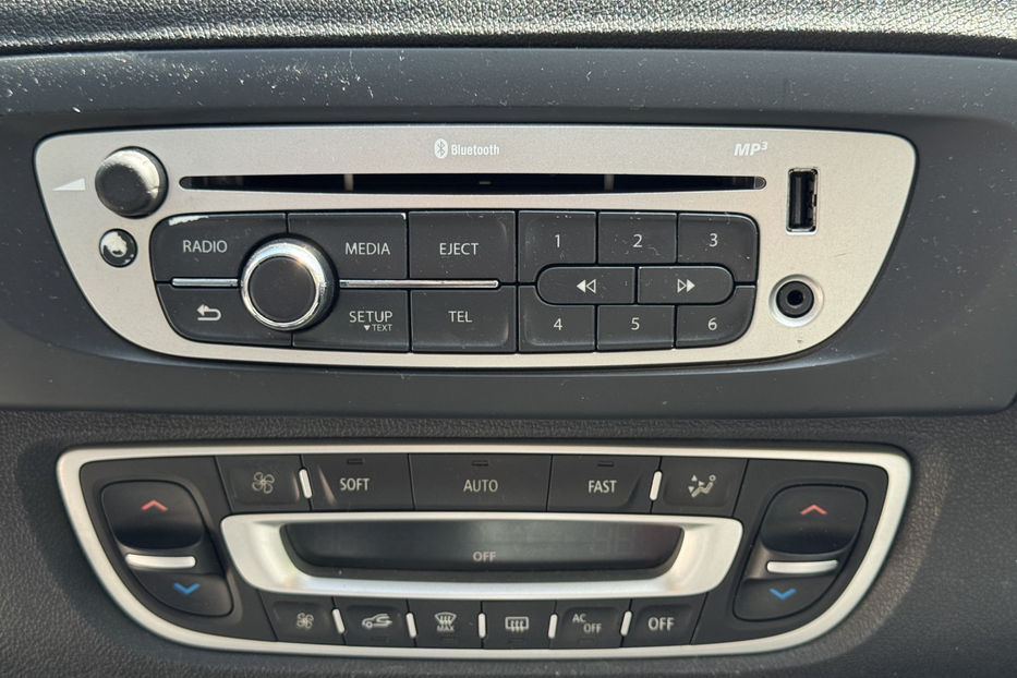 Продам Renault Scenic 2012 года в Киеве