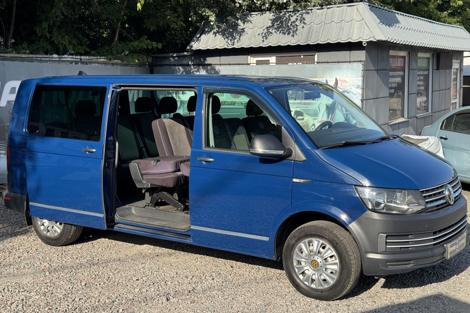 Продам Volkswagen T6 (Transporter) пасс. 2.0D MT (102 к.с.) 2017 года в Киеве