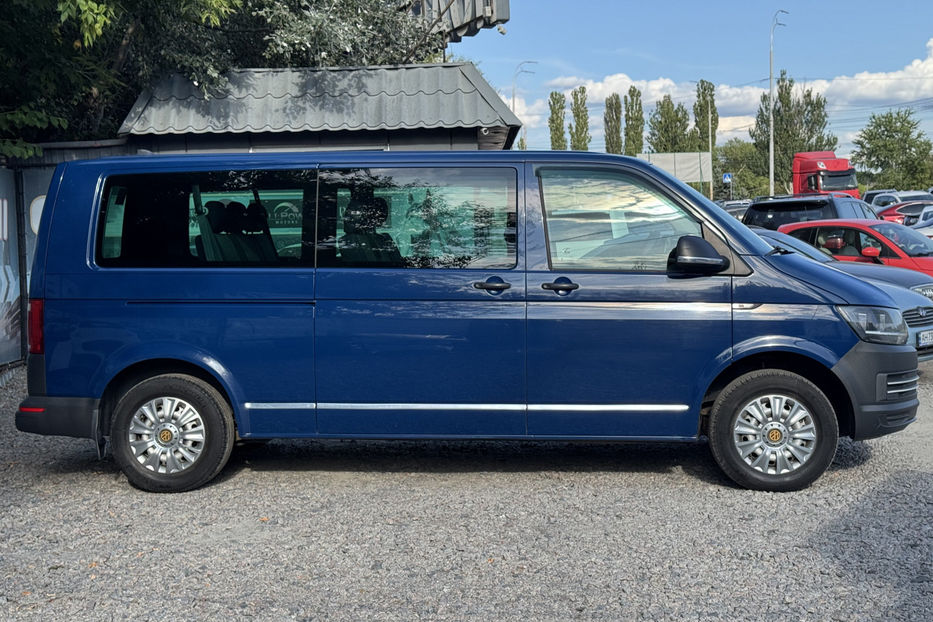 Продам Volkswagen T6 (Transporter) пасс. 2.0D MT (102 к.с.) 2017 года в Киеве