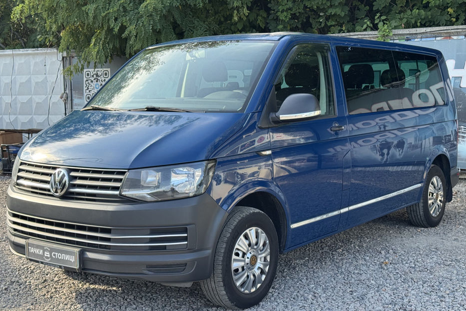 Продам Volkswagen T6 (Transporter) пасс. 2.0D MT (102 к.с.) 2017 года в Киеве