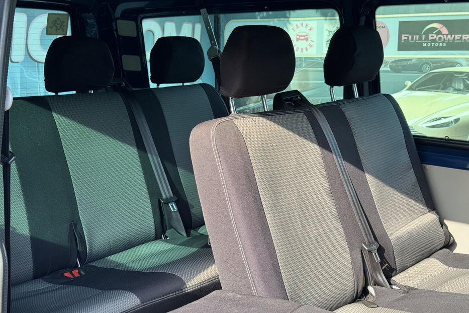 Продам Volkswagen T6 (Transporter) пасс. 2.0D MT (102 к.с.) 2017 года в Киеве
