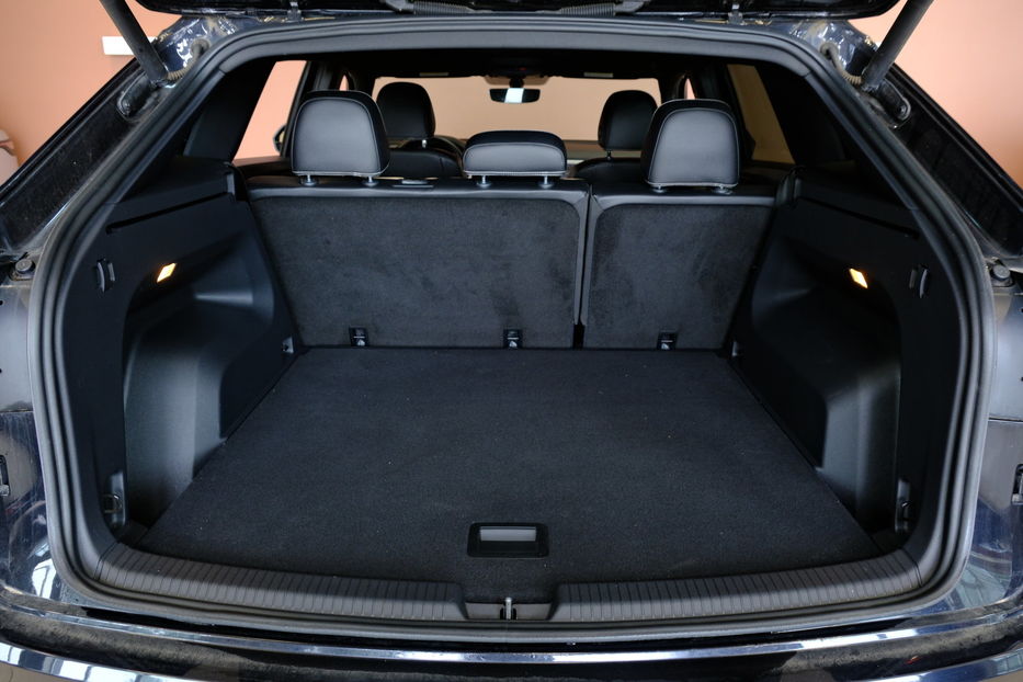 Продам Volkswagen Atlas Cross Sport 2020 года в Одессе