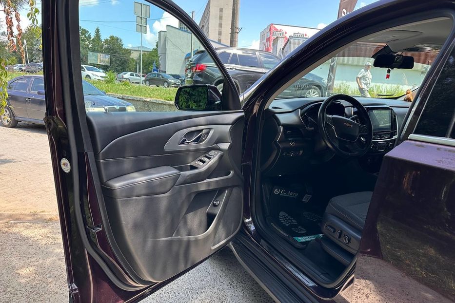 Продам Chevrolet Traverse 2018 года в Черновцах