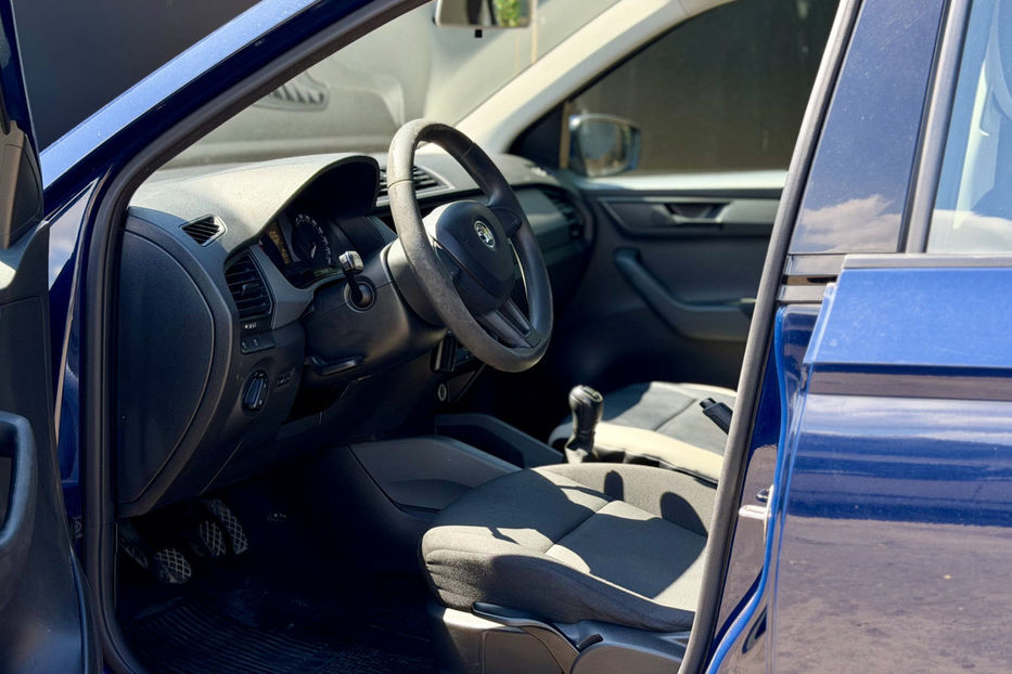 Продам Skoda Fabia 1.0 MPI MT (75 к.с.)   2016 года в Киеве