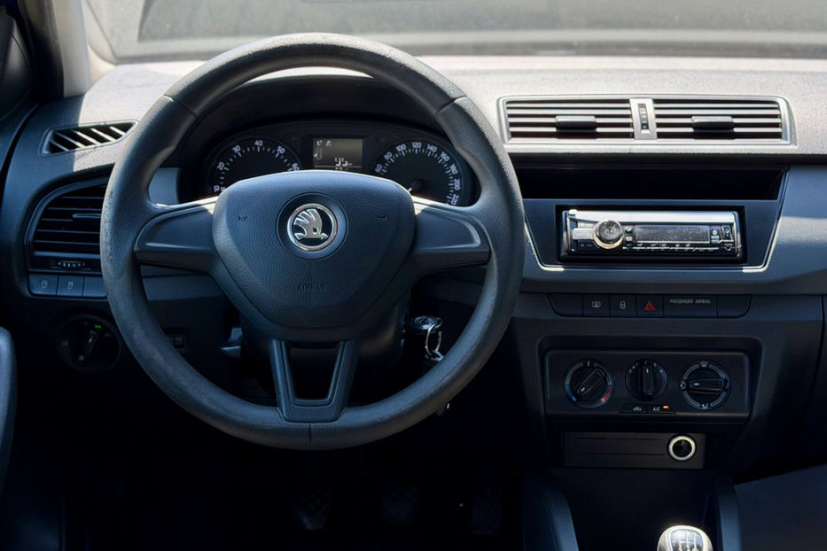 Продам Skoda Fabia 1.0 MPI MT (75 к.с.)   2016 года в Киеве