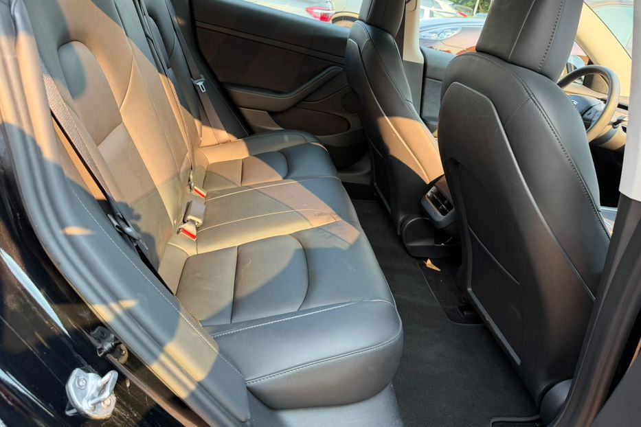 Продам Tesla Model 3 2021 года в Киеве