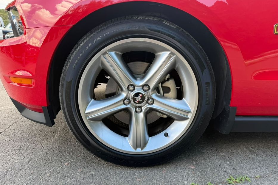 Продам Ford Mustang 2009 года в Киеве