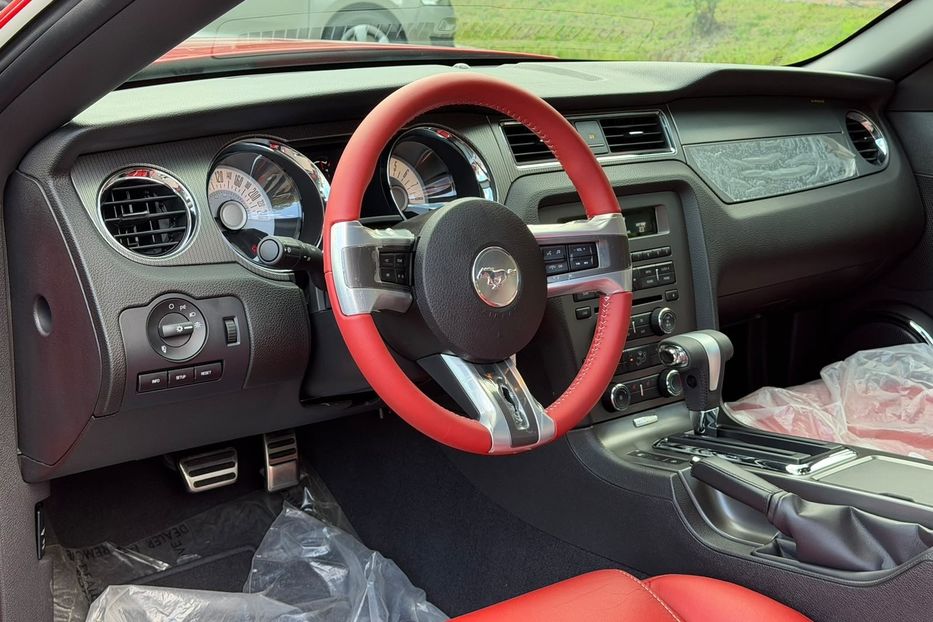 Продам Ford Mustang 2009 года в Киеве