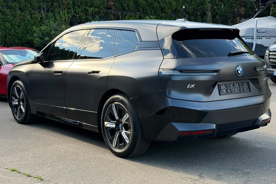 Продам BMW iX 2022 года в Киеве
