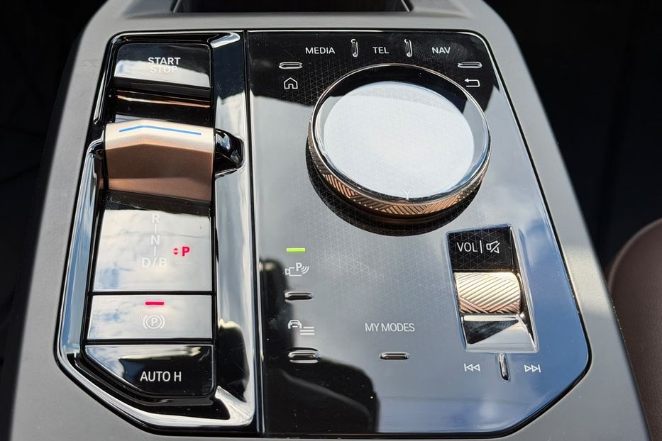 Продам BMW iX 2022 года в Киеве