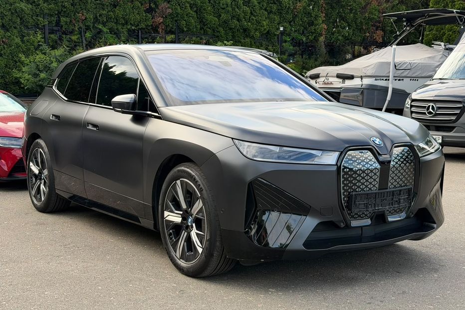 Продам BMW iX 2022 года в Киеве
