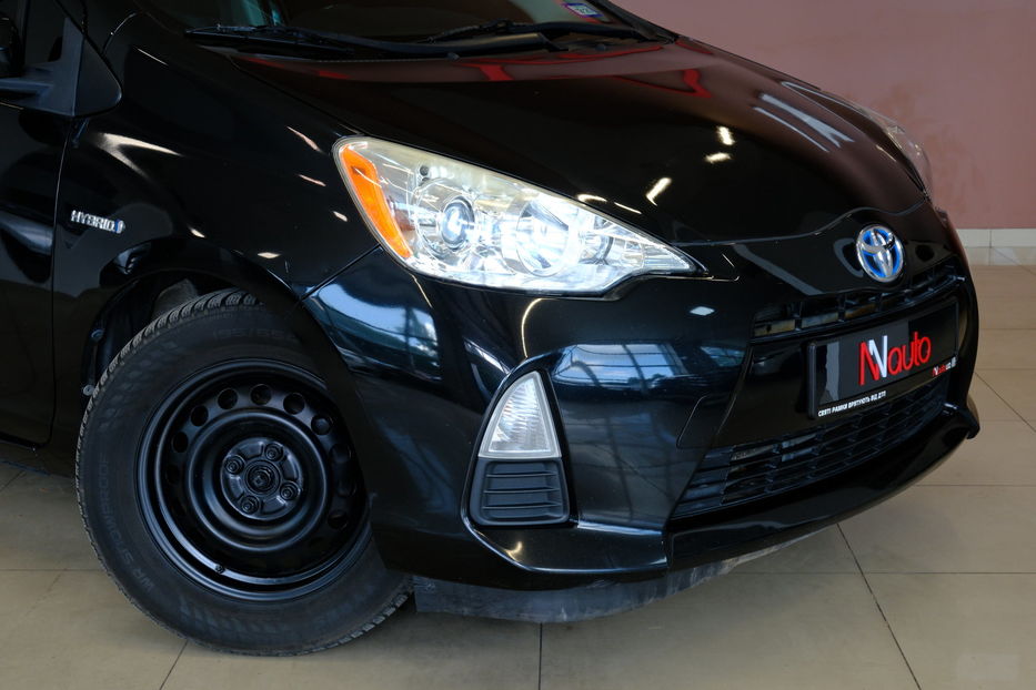 Продам Toyota Prius 2013 года в Одессе
