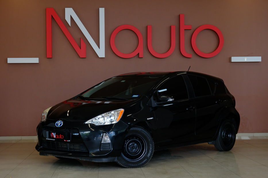 Продам Toyota Prius 2013 года в Одессе