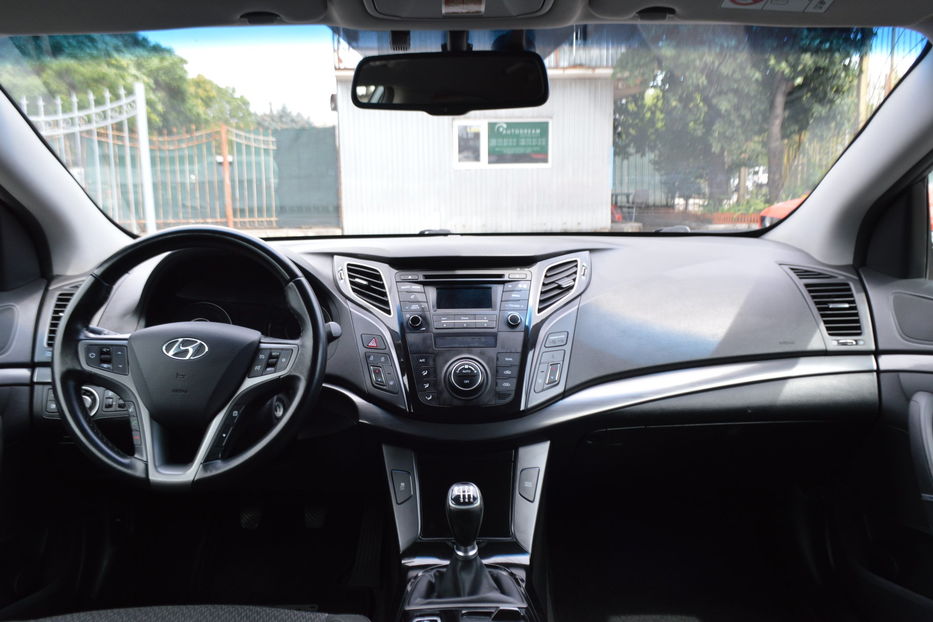 Продам Hyundai i40 2015 года в Одессе